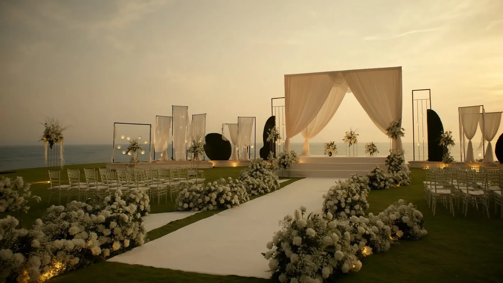 Cerimônia de casamento à beira-mar no Áurea Palace
